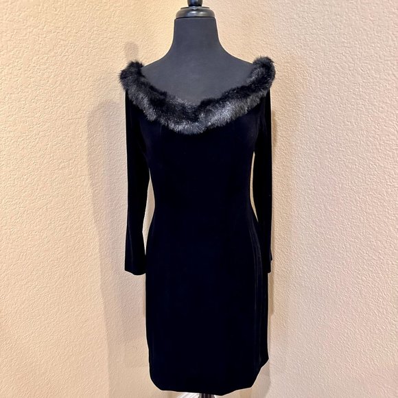 Size: 10 EUC Vintage Alex Evenings Women’s Faux Fur Trimmed Off the Shoulder Vel - Picture 1 of 8
